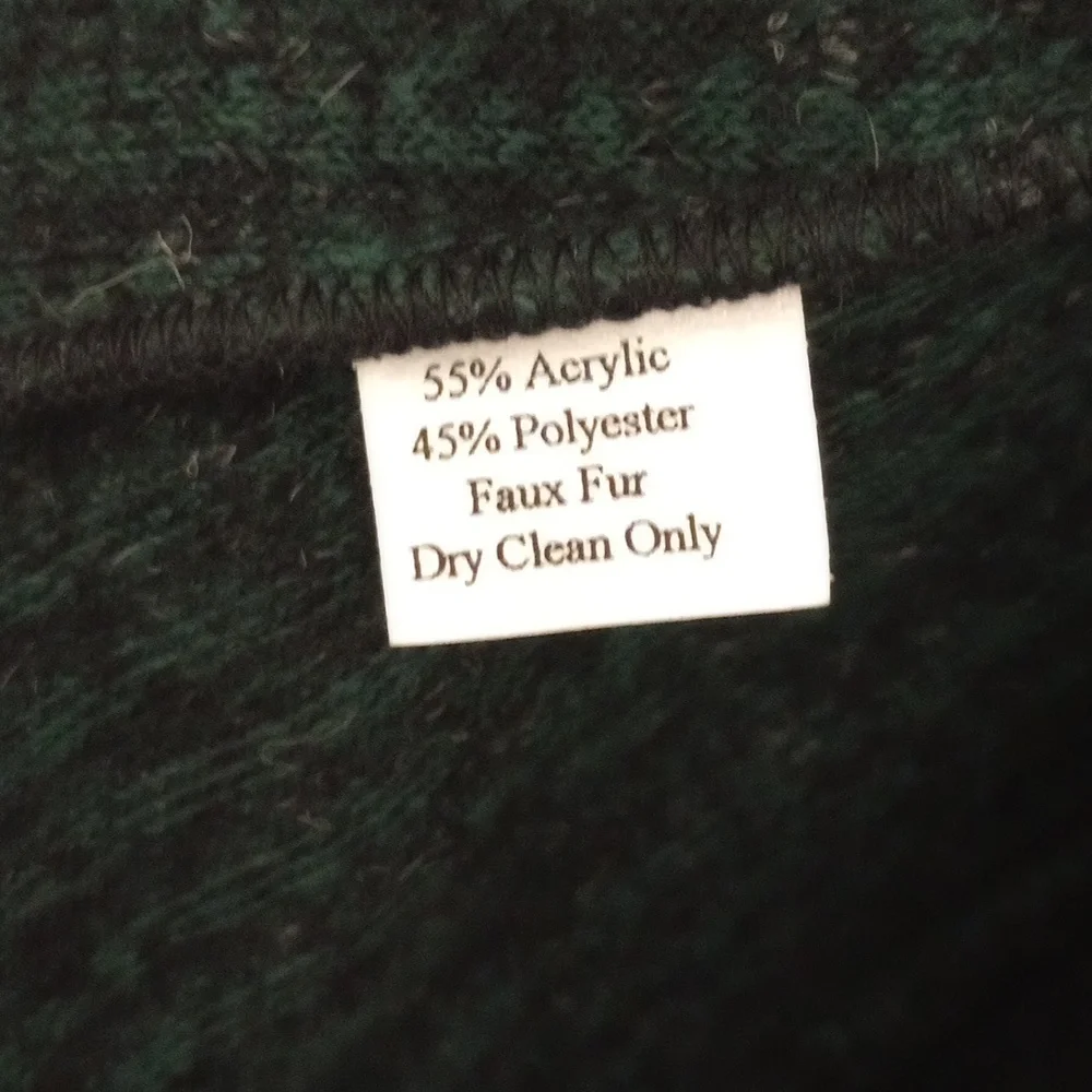 Faux Fur Lee Andersen coat - Picture 4 of 7